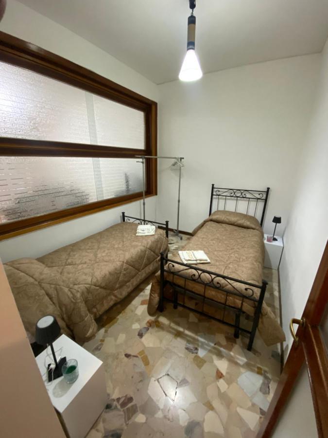 Love Loft Casa Vacanza Lecco Exterior photo